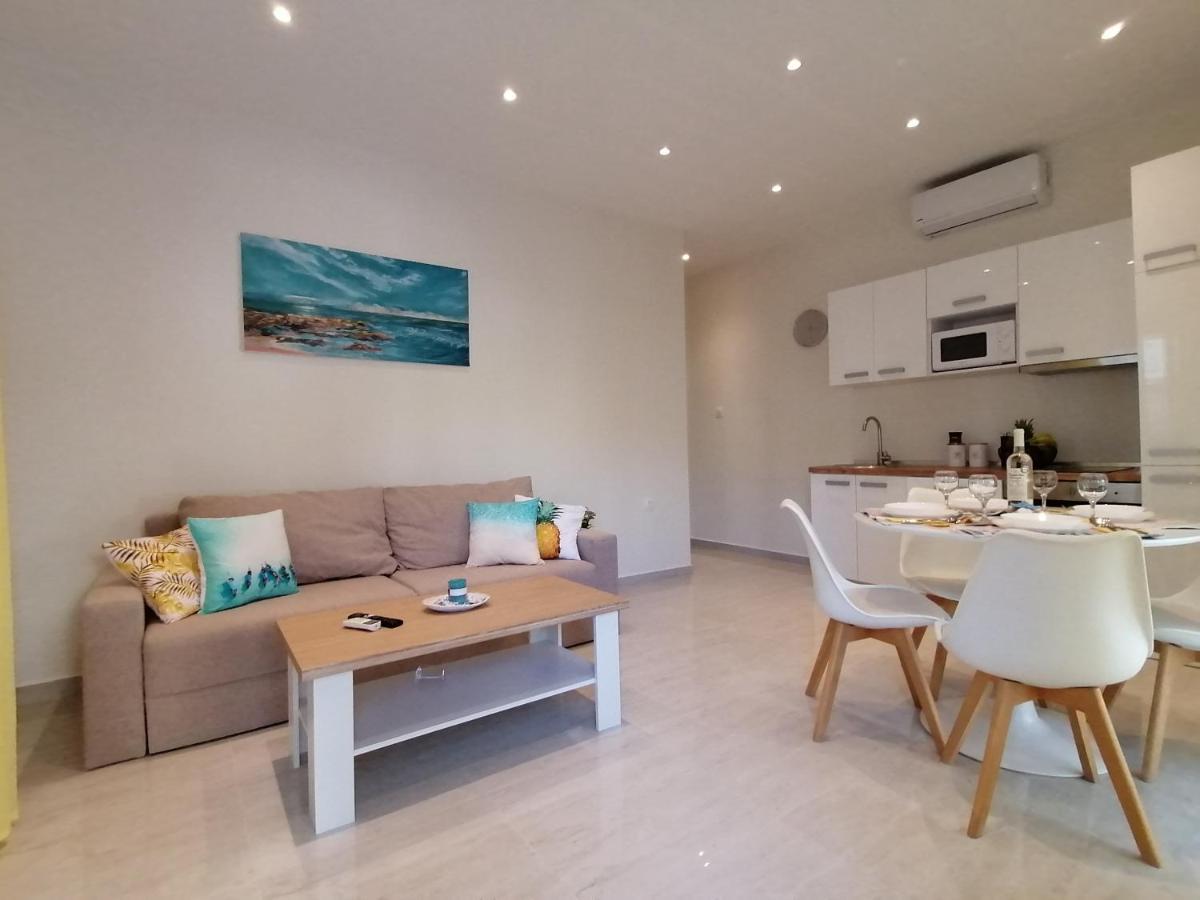 Sea Pleasure Apartment Peraía Exterior foto