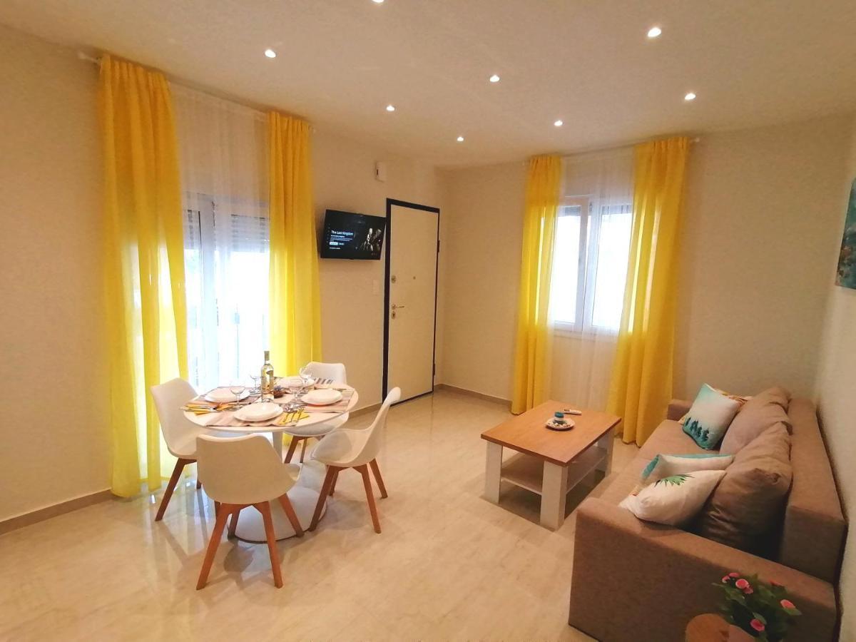 Sea Pleasure Apartment Peraía Exterior foto